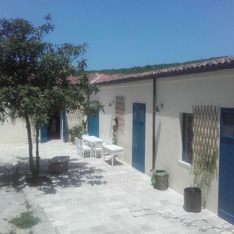 Il Cortile Della Monaca Bed and Breakfast Brindisi Exteriör bild